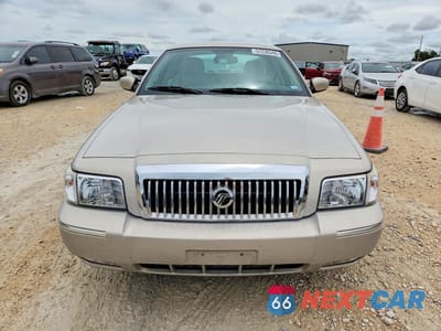 Piąte zdjęcie samochodu w środku: 2008 MERCURY GRAND MARQUIS LS VIN:2MEFM75VX8X628994 - miniatura