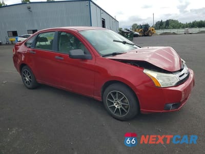 Czwarte zdjęcie samochodu z boku: 2011 FORD FOCUS SE VIN:1FAHP3FN5BW107344 - miniatura