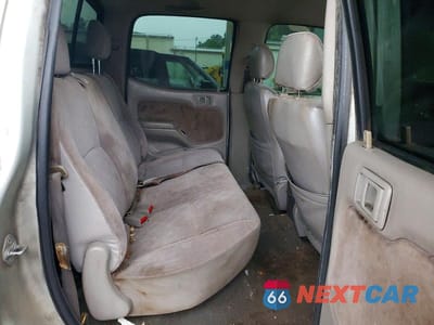 Zdjęcie 10 z 12 samochodu: 2004 TOYOTA TACOMA DOUBLE CAB PRERUNNER VIN:5TEGN92N14Z336100 - miniatura