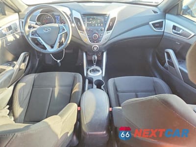 Zdjęcie 8 z 12 samochodu: 2017 HYUNDAI VELOSTER VALUE EDITION VIN:KMHTC6AD1HU314443 - miniatura