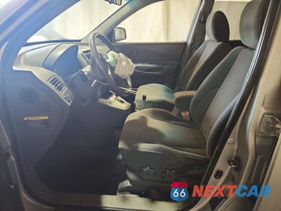 Zdjęcie 7 z 14 samochodu: 2007 HYUNDAI TUCSON SE VIN:KM8JN72D67U591271 - miniatura