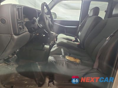 Zdjęcie 7 z 12 samochodu: 2004 CHEVROLET SILVERADO K1500 VIN:2GCEK19V841130493 - miniatura