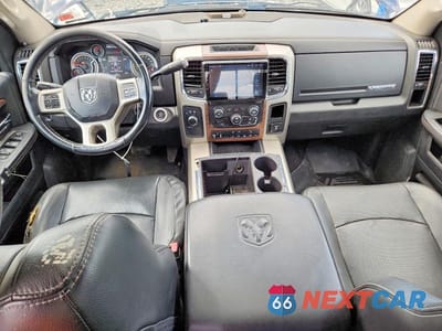 Zdjęcie 8 z 12 samochodu: 2014 RAM 2500 LARAMIE VIN:3C6TR5FT8EG144911 - miniatura