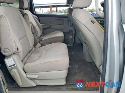 Zdjęcie 11 z 13 samochodu: 2016 KIA SEDONA L VIN:KNDMA5C19G6206506 - miniatura