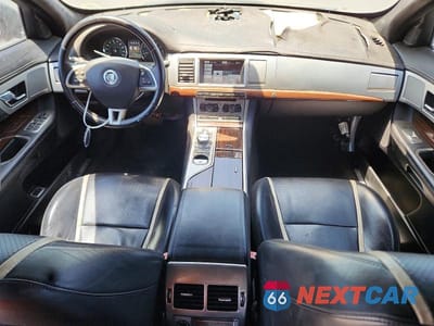 Zdjęcie 8 z 12 samochodu: 2012 JAGUAR XF PORTFOLIO VIN:SAJWA0HB3CLS21531 - miniatura