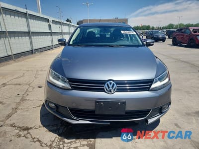 Piąte zdjęcie samochodu w środku: 2014 VOLKSWAGEN JETTA SEL VIN:3VWL07AJ7EM422927 - miniatura