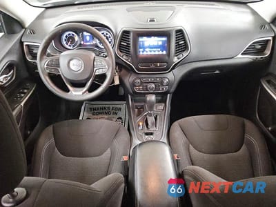 Zdjęcie 8 z 13 samochodu: 2021 JEEP CHEROKEE LATITUDE VIN:1C4PJLCB5MD134396 - miniatura