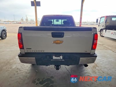 Zdjęcie 6 z 12 samochodu: 2012 CHEVROLET SILVERADO K1500 LT VIN:1GCVKSE25CZ231434 - miniatura