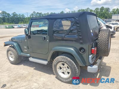 Drugie zdjęcie samochodu z przodu: 2004 JEEP WRANGLER / TJ SAHARA VIN:1J4FA59S64P768436 - miniatura