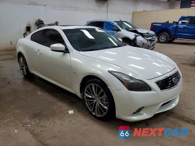 Czwarte zdjęcie samochodu z boku: 2014 INFINITI Q60 COUPE BASE VIN:JN1CV6EL3EM130569 - miniatura