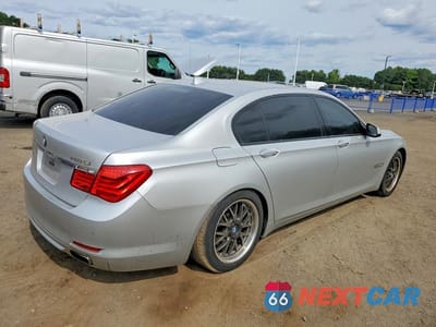 Trzecie zdjęcie samochodu z tyłu: 2012 BMW 740 LI VIN:WBAKB4C55CC576135 - miniatura