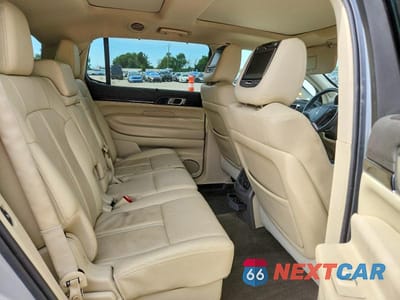Zdjęcie 10 z 12 samochodu: 2018 LINCOLN MKT VIN:2LMHJ5AT5JBL01708 - miniatura