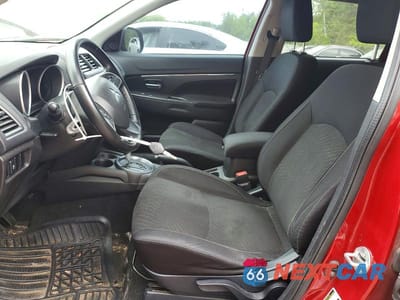 Zdjęcie 7 z 13 samochodu: 2015 MITSUBISHI RVR GT VIN:4A4AJ4AW4FE608104 - miniatura