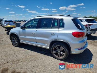 Drugie zdjęcie samochodu z przodu: 2017 VOLKSWAGEN TIGUAN VIN:WVGUV7AX2HK030250 - miniatura