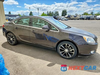 Czwarte zdjęcie samochodu z boku: 2016 BUICK VERANO VIN:1G4PW5SK1G4154594 - miniatura