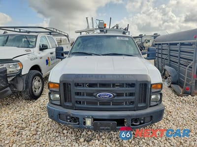 Piąte zdjęcie samochodu w środku: 2008 FORD F350 SRW SUPER DUTY VIN:1FDSF30528EC15457 - miniatura