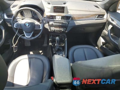 Zdjęcie 8 z 13 samochodu: 2016 BMW X1 XDRIVE28I VIN:WBXHT3C39G5E51769 - miniatura