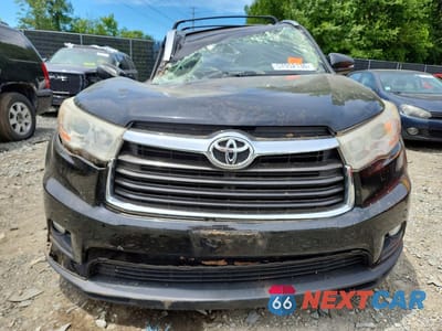 Piąte zdjęcie samochodu w środku: 2016 TOYOTA HIGHLANDER XLE VIN:5TDJKRFH2GS500281 - miniatura