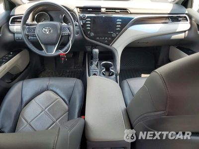 Zdjęcie 8 z 12 samochodu: 2018 TOYOTA CAMRY XLE VIN:4T1B11HKXJU036981 - miniatura