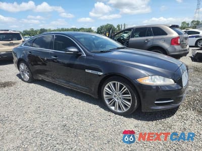 Czwarte zdjęcie samochodu z boku: 2012 JAGUAR XJL SUPERCHARGED VIN:SAJWA2GE8CMV29327 - miniatura