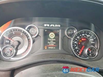 Zdjęcie 9 z 12 samochodu: 2022 RAM 3500 BIG HORN VIN:3C63RRHL1NG179164 - miniatura