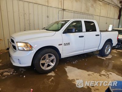 2015 RAM 1500 ST 1C6RR6KT5FS668839 - główne zdjęcie licytacji z USA - miniatura