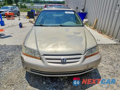 Piąte zdjęcie samochodu w środku: 2002 HONDA ACCORD EX VIN:JHMCG66812C005653 - miniatura