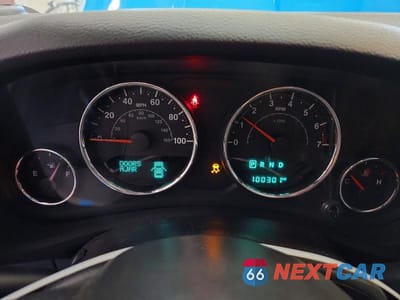 Zdjęcie 9 z 12 samochodu: 2018 JEEP WRANGLER UNLIMITED SAHARA VIN:1C4BJWEG0JL826202 - miniatura