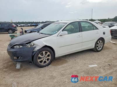 2005 TOYOTA CAMRY XLE V6 4T1BF30K45U092865 - główne zdjęcie licytacji z USA - miniatura