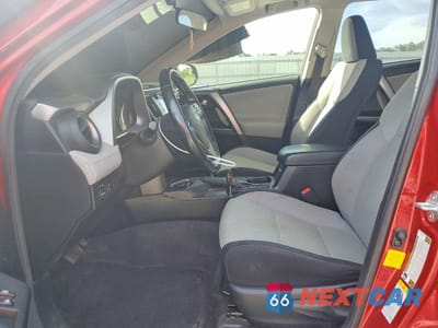 Zdjęcie 7 z 13 samochodu: 2016 TOYOTA RAV4 XLE VIN:JTMWFREV0GJ070037 - miniatura