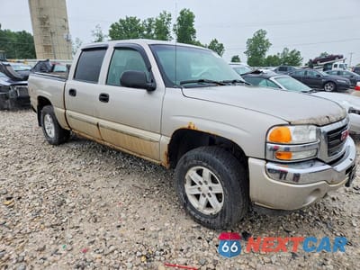 Czwarte zdjęcie samochodu z boku: 2006 GMC NEW SIERRA K1500 VIN:2GTEK13V361289207 - miniatura