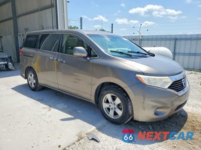 Czwarte zdjęcie samochodu z boku: 2015 NISSAN QUEST 3.5 SV VIN:JN8AE2KP4F9126902 - miniatura