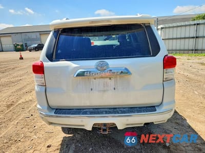 Zdjęcie 6 z 13 samochodu: 2011 TOYOTA 4RUNNER SR5 VIN:JTEBU5JR5B5056413 - miniatura