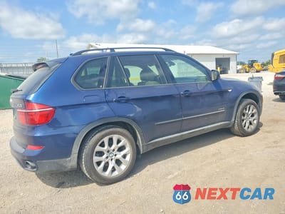 Trzecie zdjęcie samochodu z tyłu: 2012 BMW X5 VIN:5UXZV4C58CL749797 - miniatura