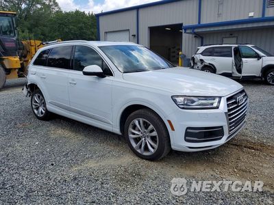 Czwarte zdjęcie samochodu z boku: 2018 AUDI Q7 PREMIUM VIN:WA1AAAF7XJD006808 - miniatura