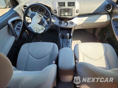 Zdjęcie 8 z 13 samochodu: 2007 TOYOTA RAV4 LIMITED VIN:JTMBD31V475078934 - miniatura