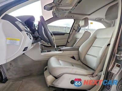 Zdjęcie 7 z 12 samochodu: 2014 MERCEDES-BENZ E 350 VIN:WDDHF5KB7EA872020 - miniatura
