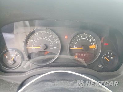 Zdjęcie 9 z 13 samochodu: 2015 JEEP COMPASS SPORT VIN:1C4NJCBA6FD170598 - miniatura
