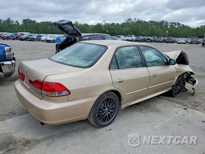 Trzecie zdjęcie samochodu z tyłu: 2002 HONDA ACCORD EX VIN:1HGCG16502A020930 - miniatura