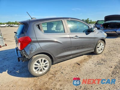 Trzecie zdjęcie samochodu z tyłu: 2022 CHEVROLET SPARK 2LT VIN:KL8CF6SA9NC023814 - miniatura