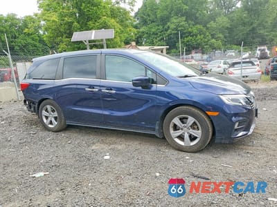 Czwarte zdjęcie samochodu z boku: 2018 HONDA ODYSSEY EX VIN:5FNRL6H57JB094804 - miniatura