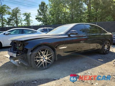 2015 BMW 750 LXI WBAYF8C55FD654367 - główne zdjęcie licytacji z USA - miniatura