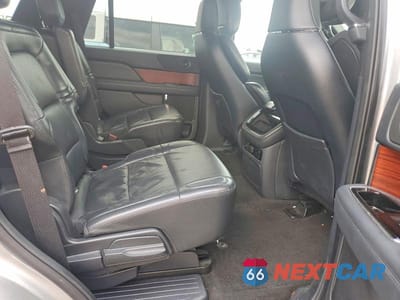 Zdjęcie 11 z 13 samochodu: 2022 LINCOLN NAVIGATOR RESERVE VIN:5LMJJ2LT9NEL05339 - miniatura