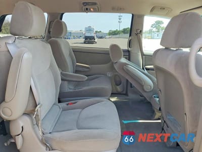 Zdjęcie 11 z 13 samochodu: 2004 TOYOTA SIENNA LE 7 PASSENGER VIN:5TDZA23C94S099975 - miniatura