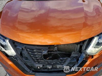 Zdjęcie 12 z 13 samochodu: 2018 NISSAN ROGUE S VIN:5N1AT2MV9JC758945 - miniatura
