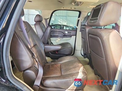 Zdjęcie 11 z 14 samochodu: 2010 CADILLAC ESCALADE PLATINUM VIN:1GYUKDEF6AR162139 - miniatura