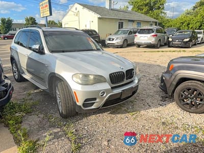 2011 BMW X5 XDRIVE35I 5UXZV4C56BL408820 - główne zdjęcie licytacji z USA - miniatura