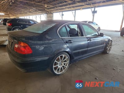 Trzecie zdjęcie samochodu z tyłu: 2001 BMW 330 I VIN:WBAAV53481FT03072 - miniatura