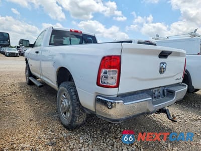 Drugie zdjęcie samochodu z przodu: 2019 RAM 2500 TRADESMAN VIN:3C6MR5AJ2KG539172 - miniatura