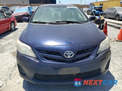 Piąte zdjęcie samochodu w środku: 2012 TOYOTA COROLLA LE VIN:2T1BU4EE9CC766618 - miniatura